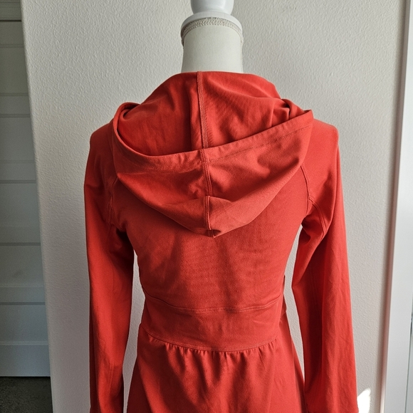 The North Face Flash Dry Red Hooded‎ Long Sleeve Dress, Size Small - Picture 6 of 10